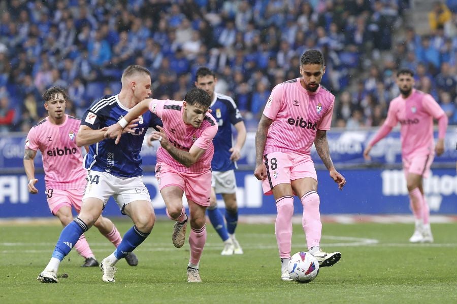 El Oviedo - Eibar, en imágenes