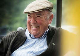 Imagen característica de Antxon Elosegui en una foto de hace pocos años.