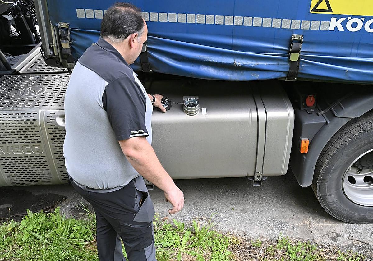 Fermin es uno de los transportistas que ha sufrido robos de gasolina.