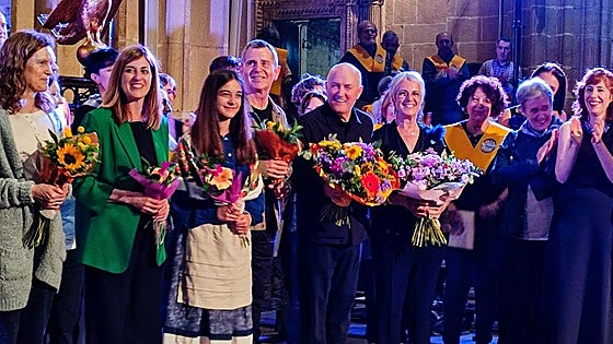 Javier Busto se despide de las corales tras 53 años con un emotivo recital de homenaje