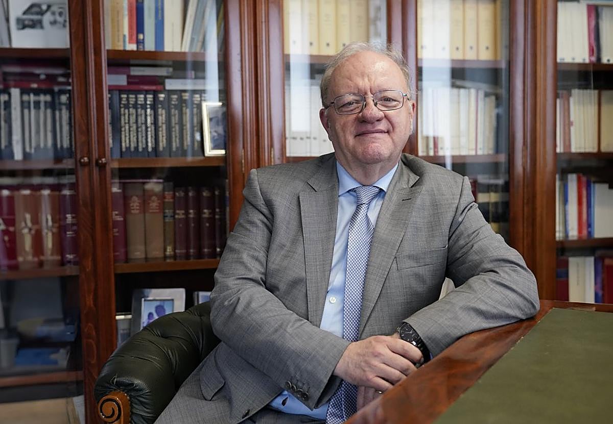 El notario donostiarra Javier Oñate ha seguido en primera persona el litigio judicial que ha revolucionado el derecho sucesorio vasco.