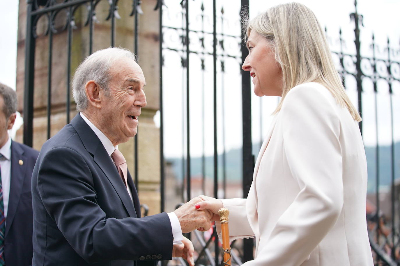 Acto de jura y toma de posesión de Imanol Pradales como lehendakari