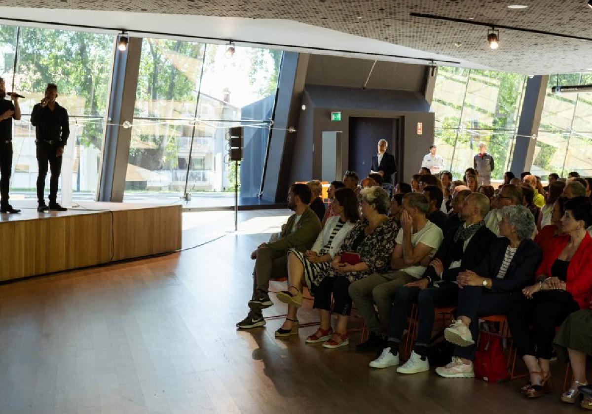 El foyer del museo Balenciaga acogió la Asamblea Anual de la Federación Mercantil de Gipuzkoa.