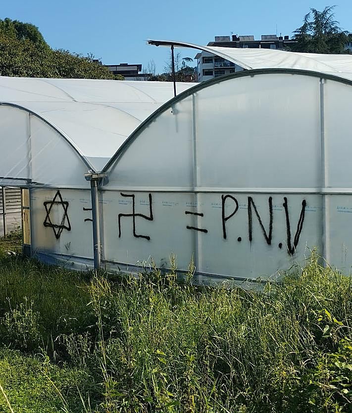 Imagen secundaria 2 - Pintadas contra Bingen Zupiria. 