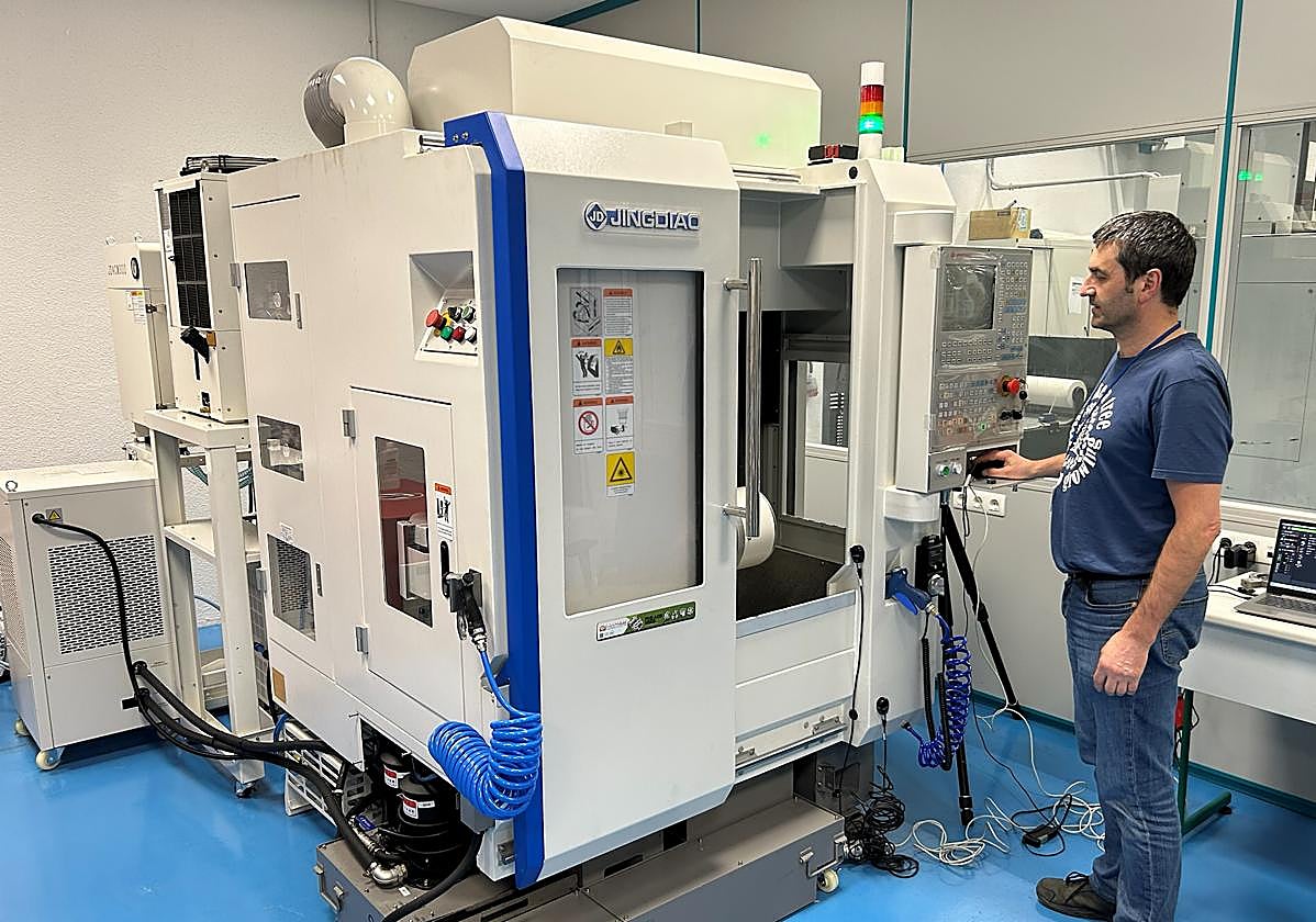 Máquina Jingdiao GRU 100.