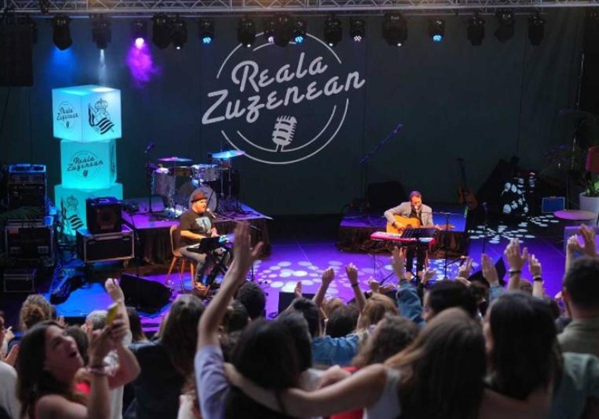 El viernes pasado Litus y Pirata ofrecieron un concierto a dúo.