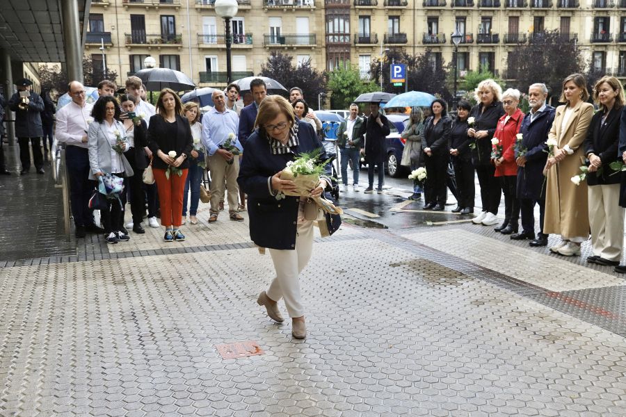 Donostia rinde tributo a la memoria de Manuel Orcera