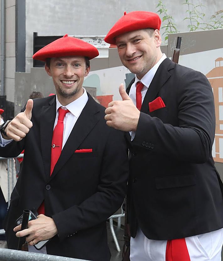 Imagen secundaria 2 - Una gran fiesta por encima de todo