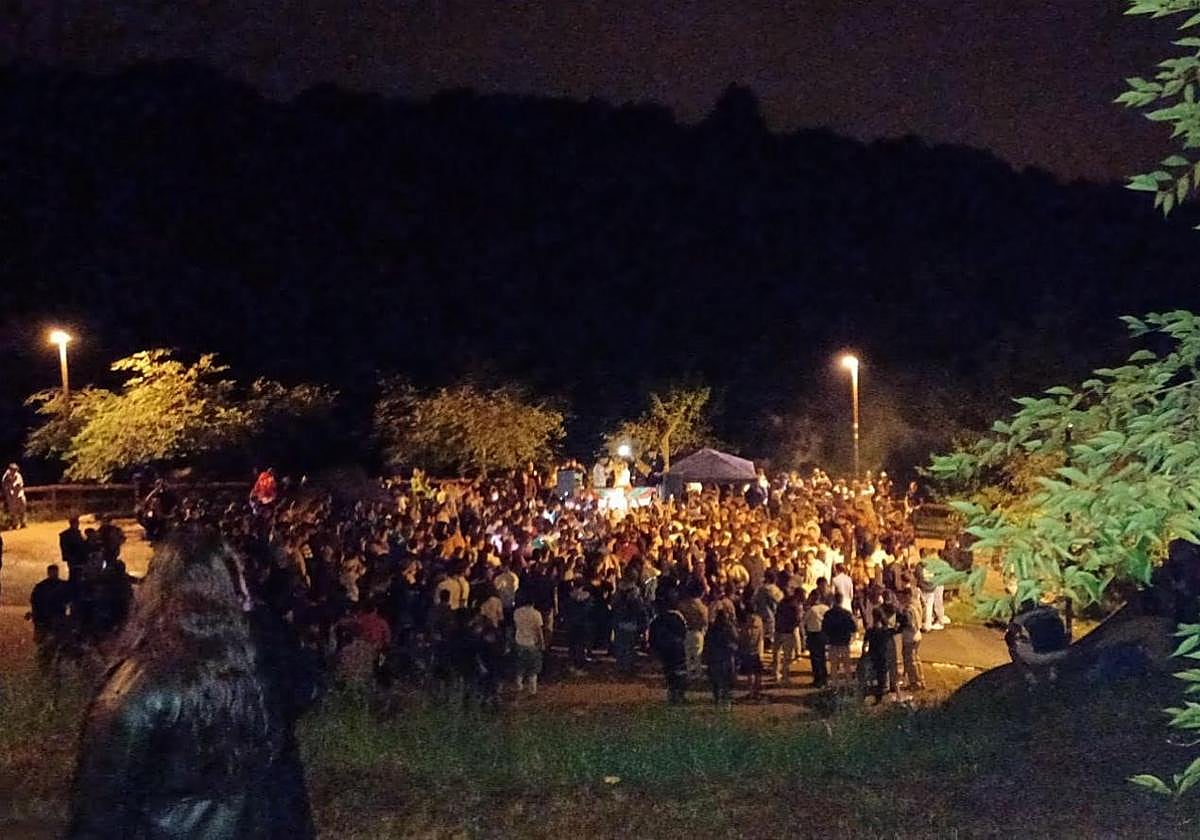 Imagen de la fiesta ilegal captada por un asistente.