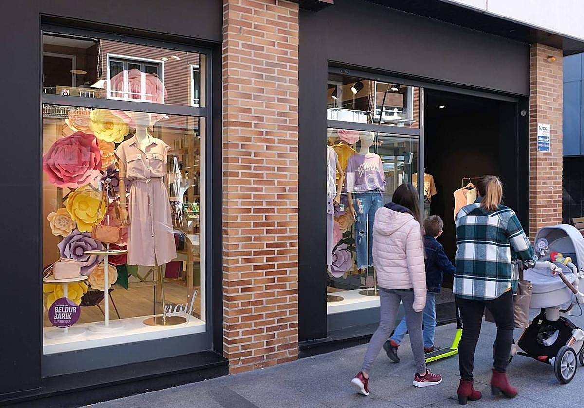 El comercio aporta en junio más de 430 afiliados en Gipuzkoa.