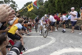 Evenepoel llega en cabeza a Murgil en la Clásica del año pasado