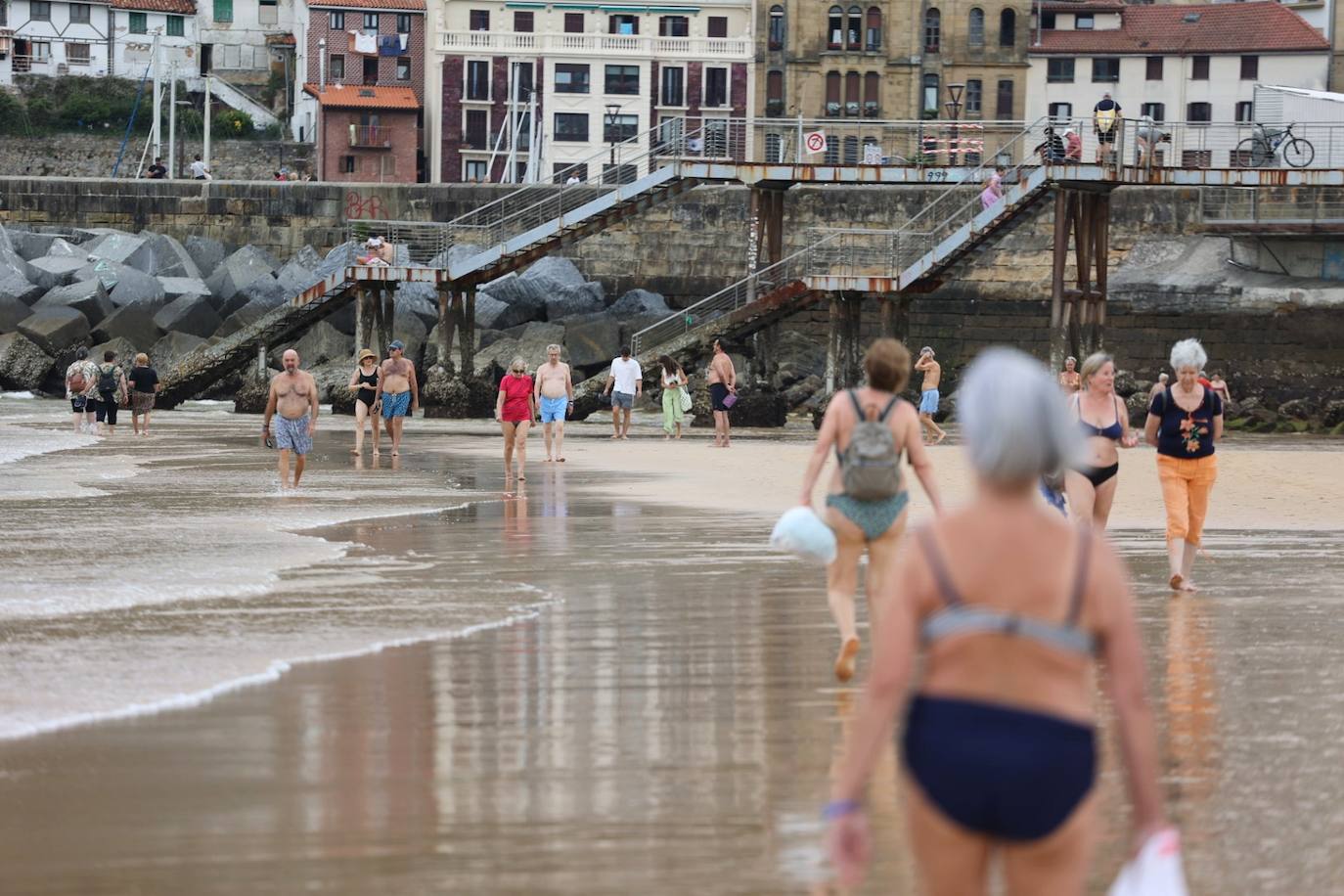 Las nubes y el calor protagonizan la jornada de hoy en Donostia
