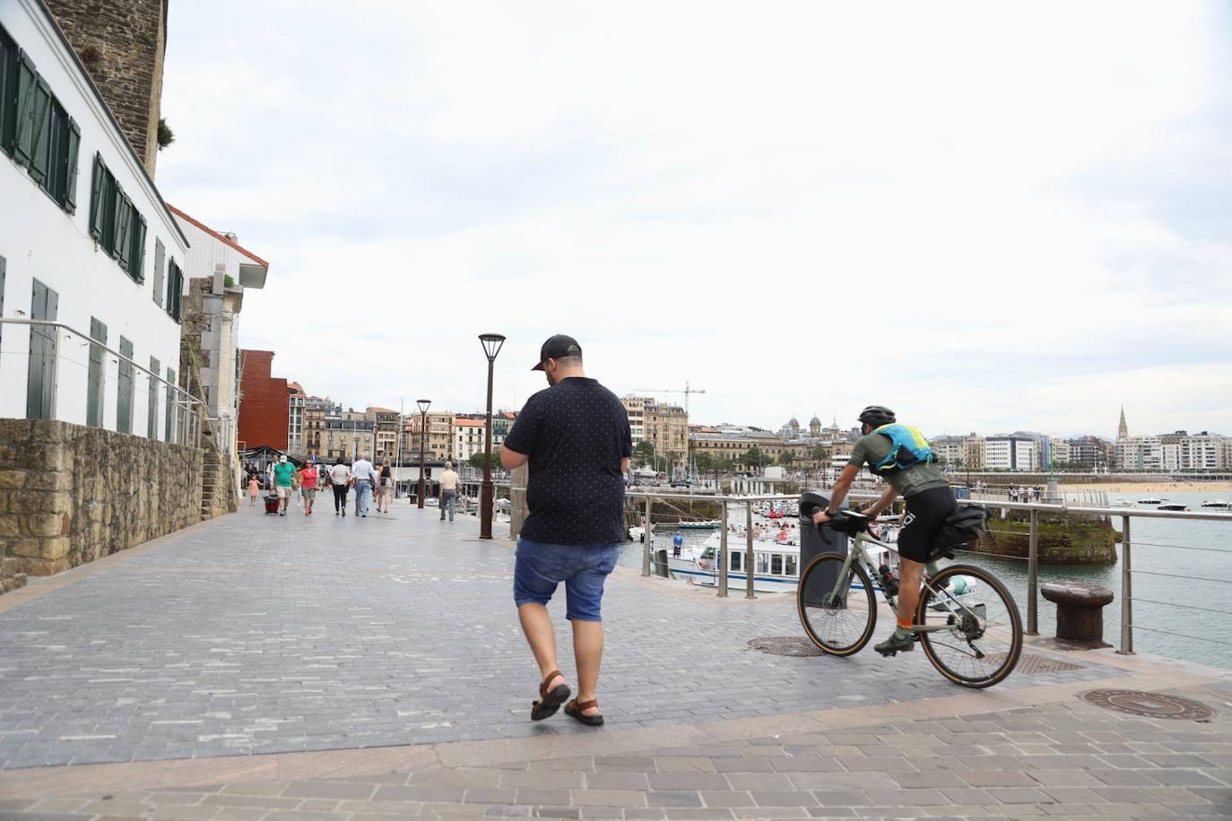 Las nubes y el calor protagonizan la jornada de hoy en Donostia