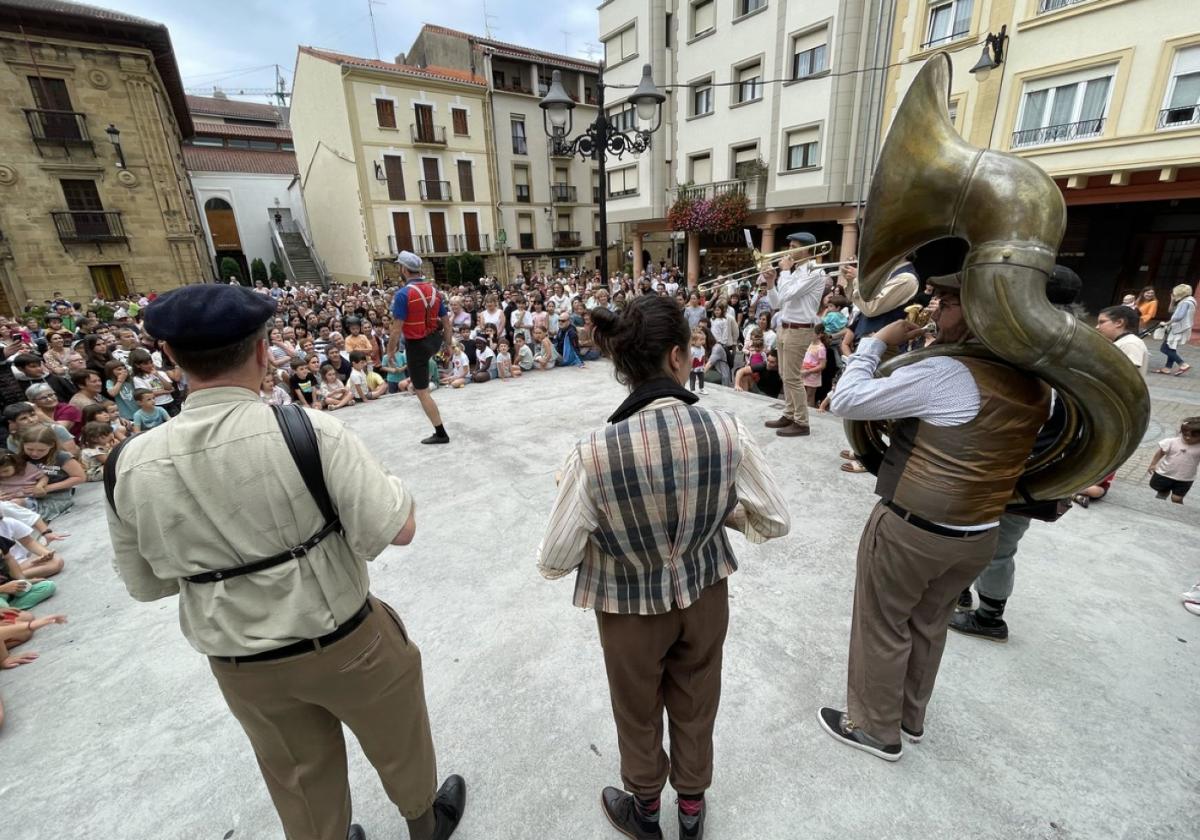 El festival ha llevado el teatro a diferentes puntos de la localidad.