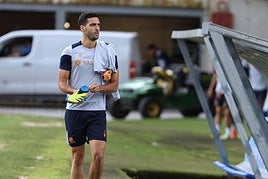 Mikel Merino durante un entrenamiento con la Real Sociedad.