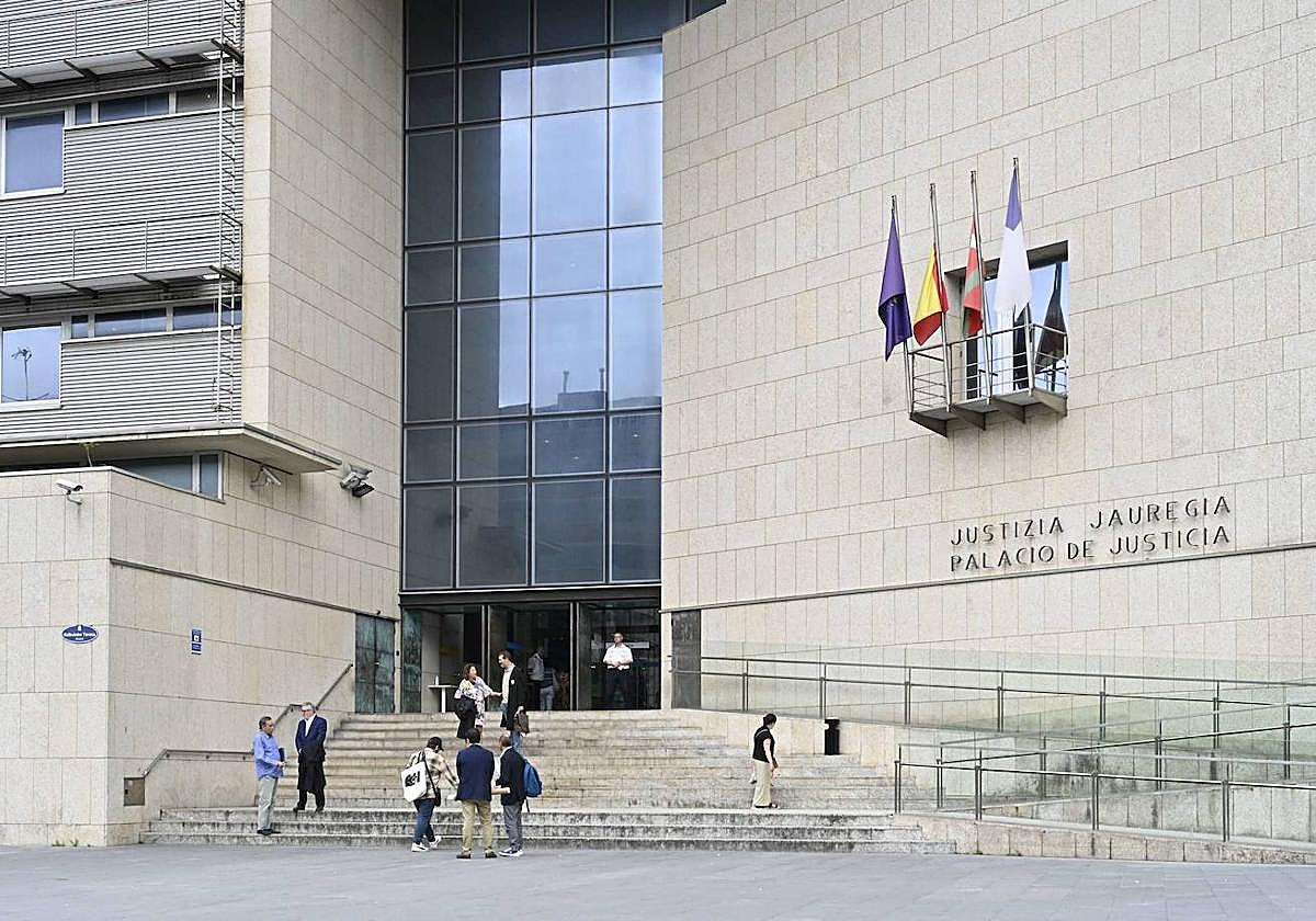 A prisión dos miembros de una banda itinerante que asaltaba viviendas en Donostia