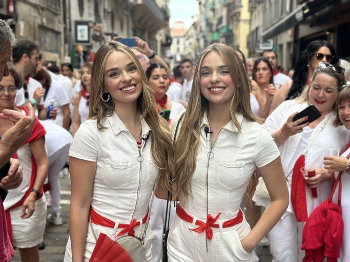 No te pierdas el vídeo íntegro de la jornada vivida por las Twin Melody en sanfermines, Pamplona.