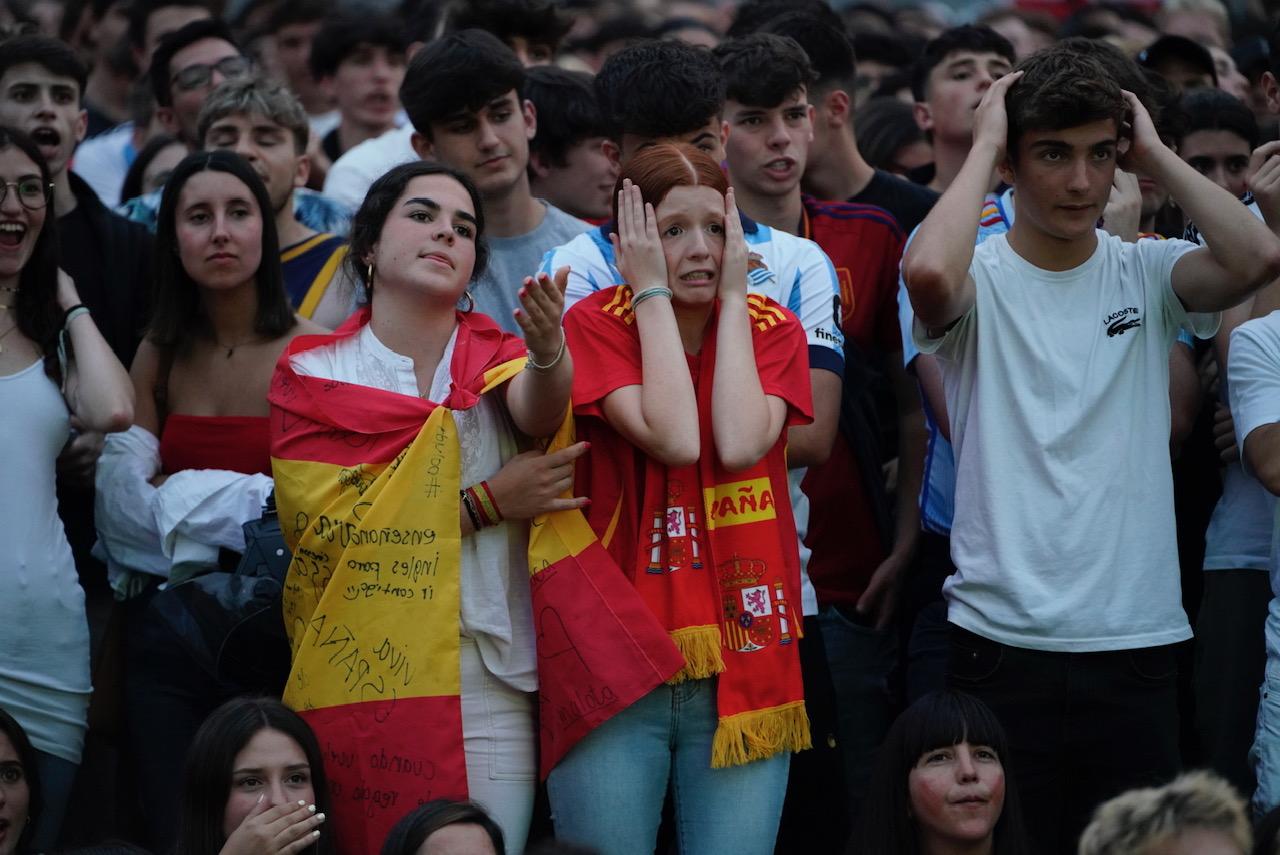 Las imágenes del ambiente para ver la final de la Eurocopa en Anoeta