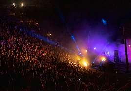 El Anfiteatro será sede de la sesión de este viernes, que comenzará a partir de las 16.30 horas.