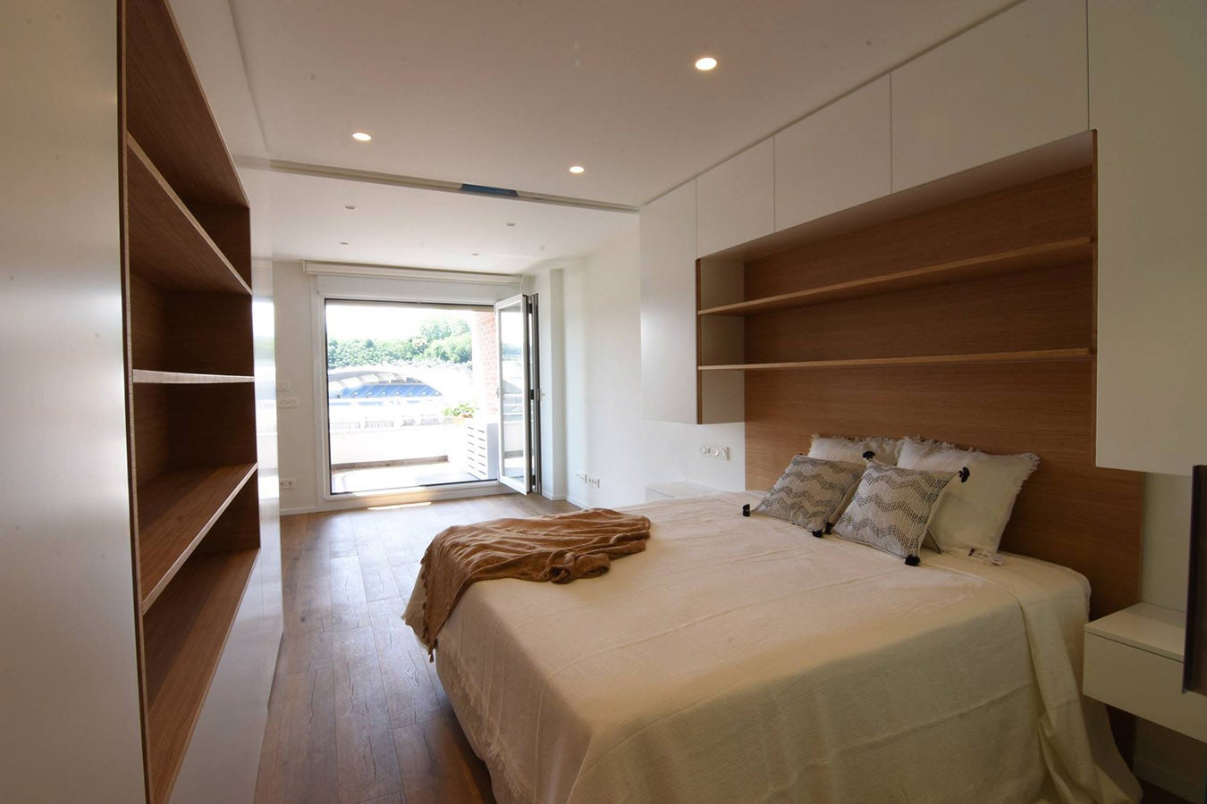 La importancia de una ventana de seguridad - Metálicas Oleta