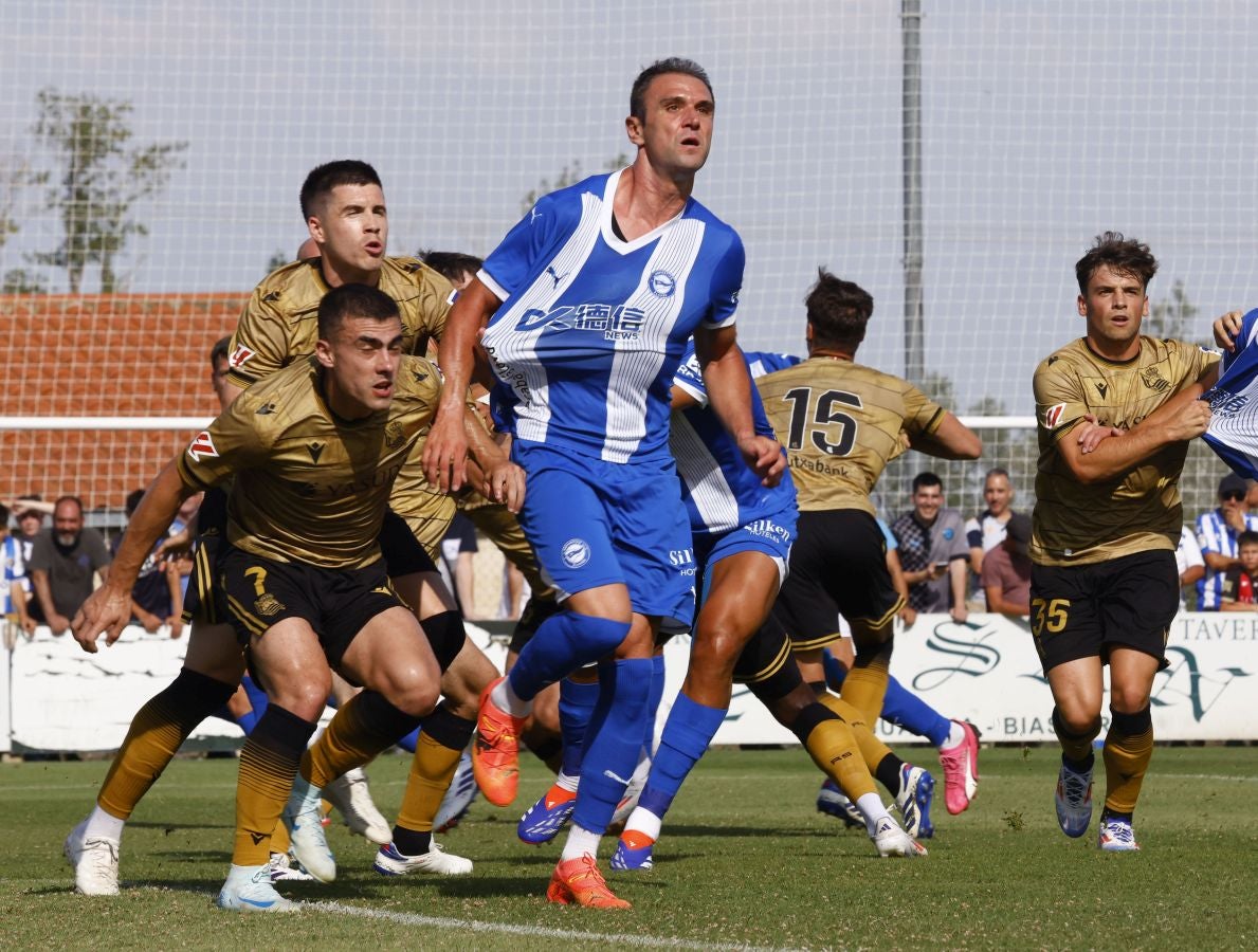 Galería de fotos del amistoso disputado entre Alavés y Real Sociedad en Laguardia