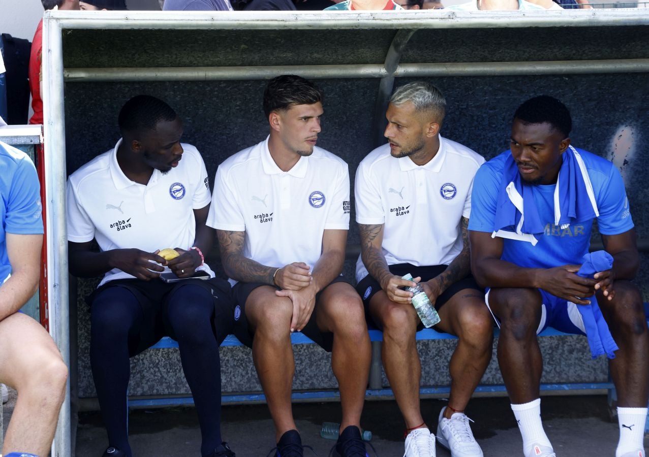 Galería de fotos del amistoso disputado entre Alavés y Real Sociedad en Laguardia