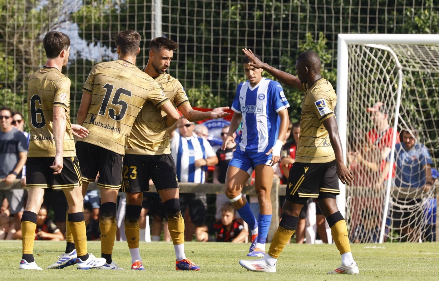 Galería de fotos del amistoso disputado entre Alavés y Real Sociedad en Laguardia