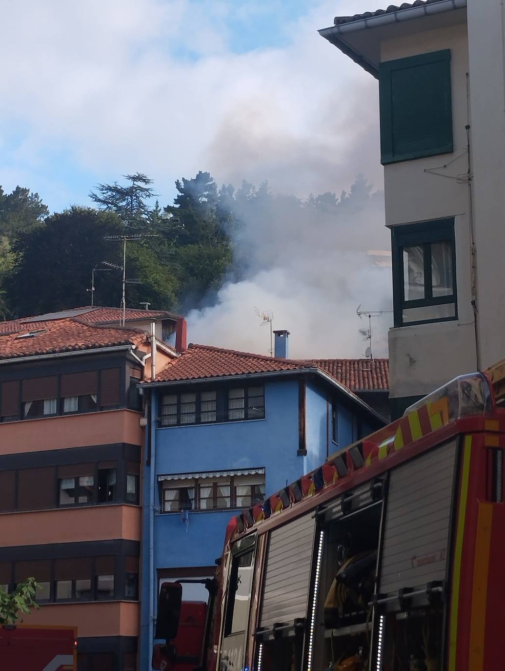 Las imágenes del incendio en Mutriku