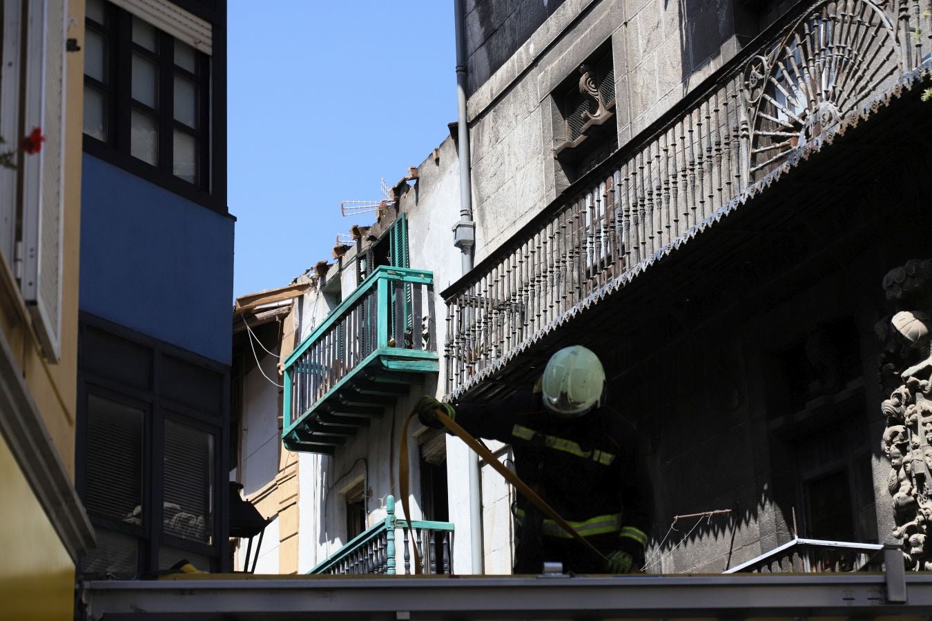 Un día después del incendio de Mutriku