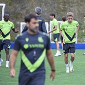 La delicada posición de Robert Navarro, que sigue sin renovar