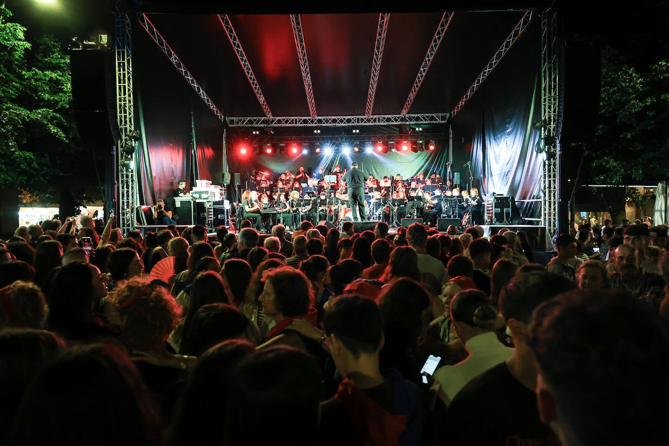 Errenteria despide por todo lo alto sus Madalenas