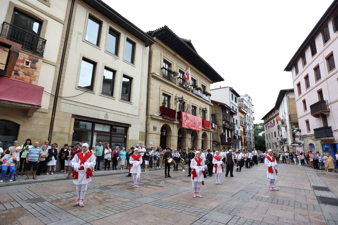 Errenteria despide por todo lo alto sus Madalenas