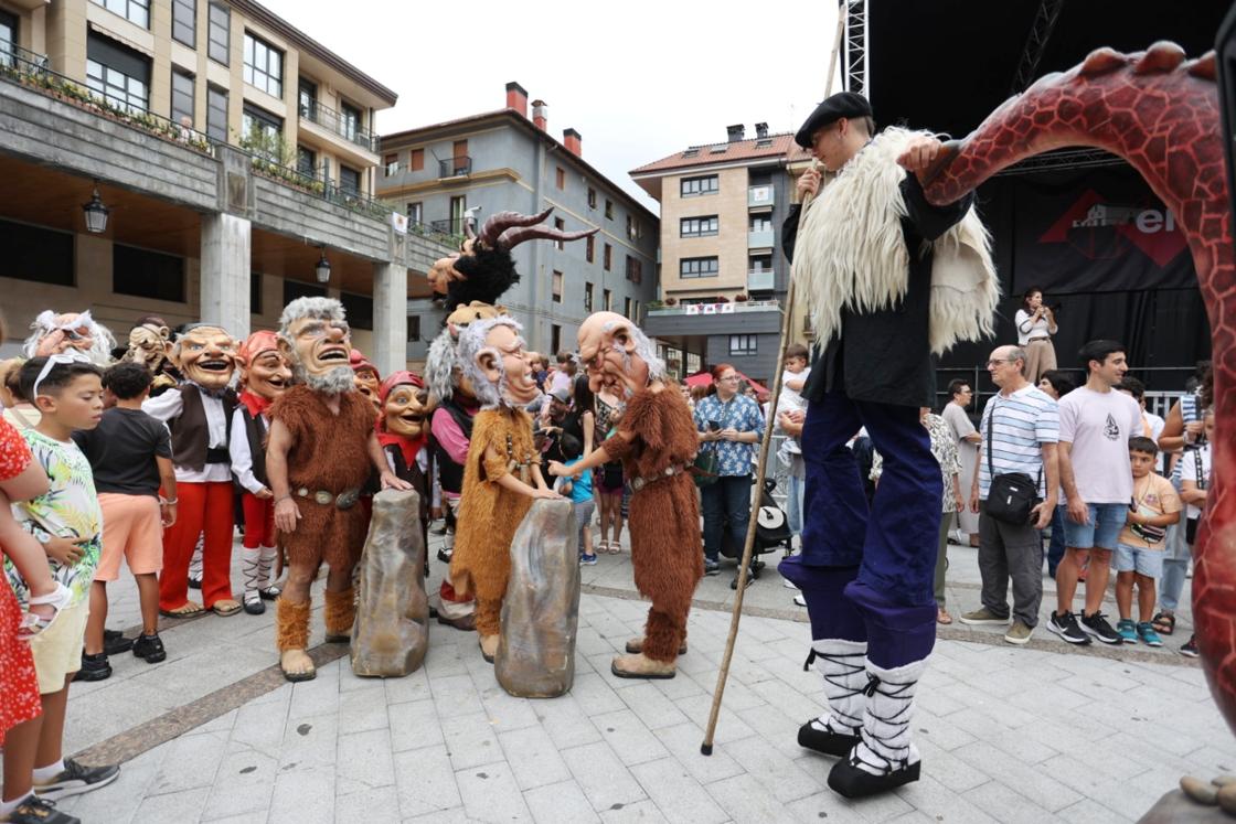 Errenteria despide por todo lo alto sus Madalenas