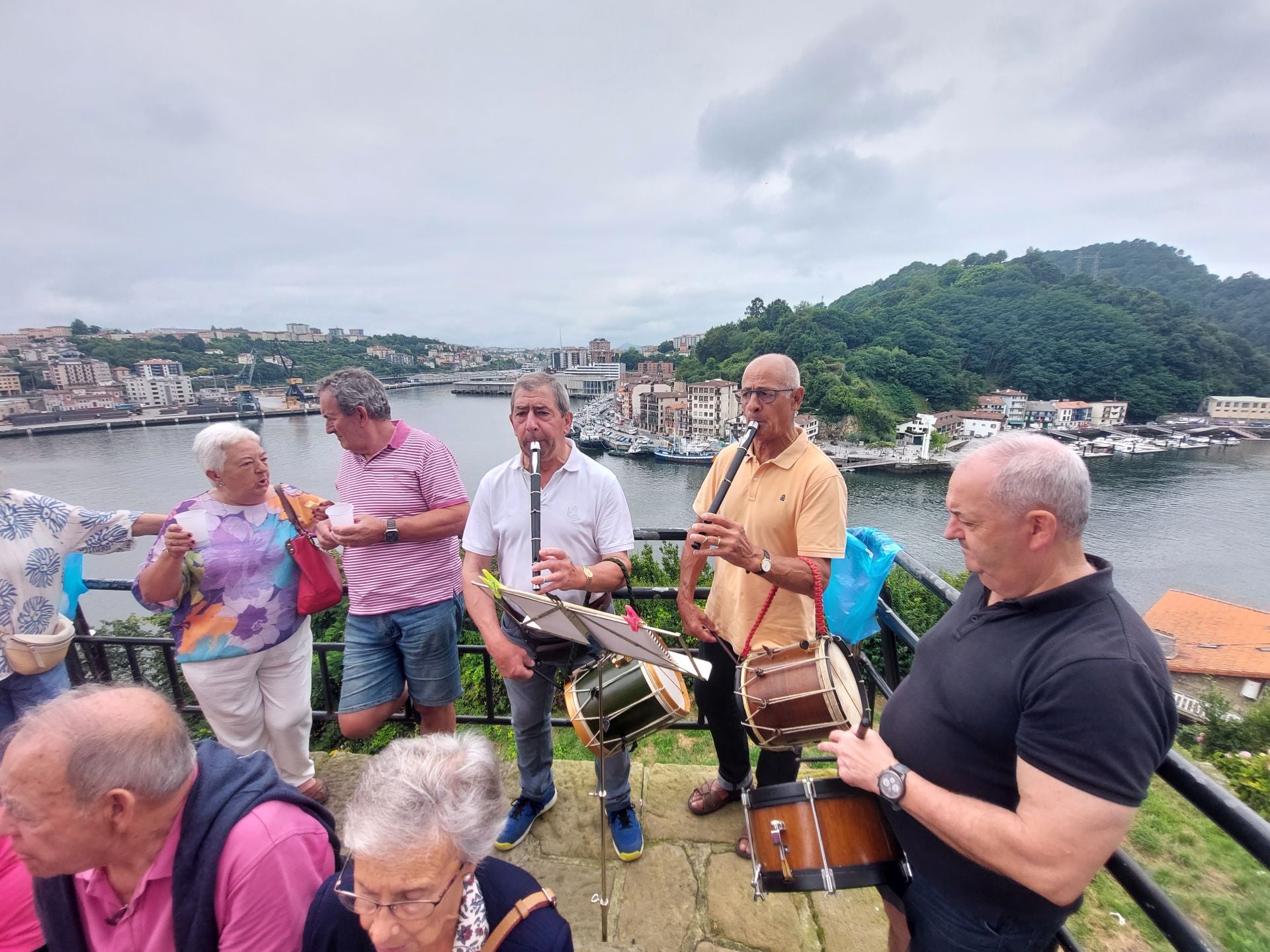 Las imágenes de la celebración de Santa Ana en Donibane