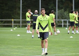 Arsen Zakharyan, en el entrenamiento del 12 de julio en Zubieta.