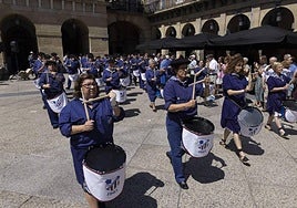 Las tamborradas de Amaikak Bat y Ulialde tocan hoy en Parte Vieja y Gros