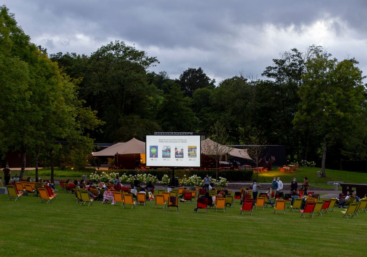 Sesiones de cine verano al aire libre en Chillida Leku.