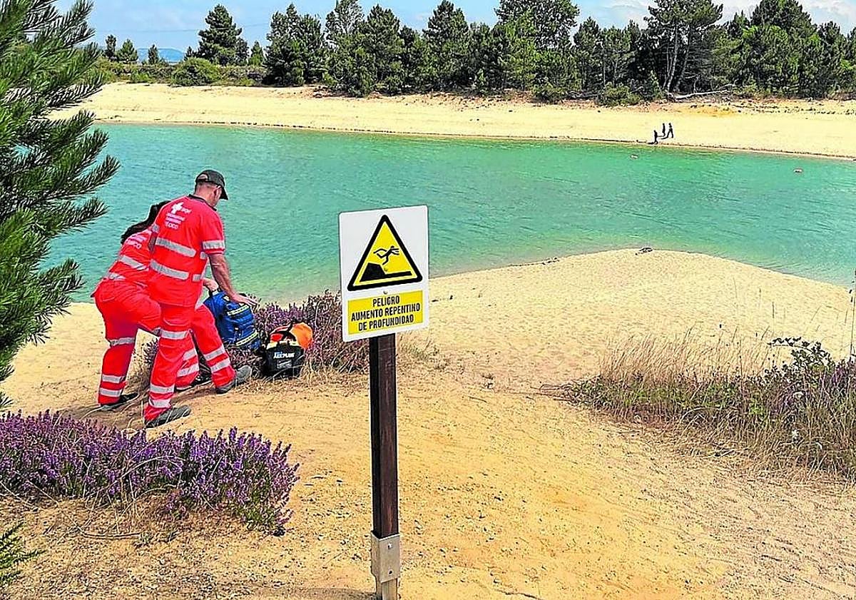 Imagen principal - Imágenes del operativo de búsqueda. 