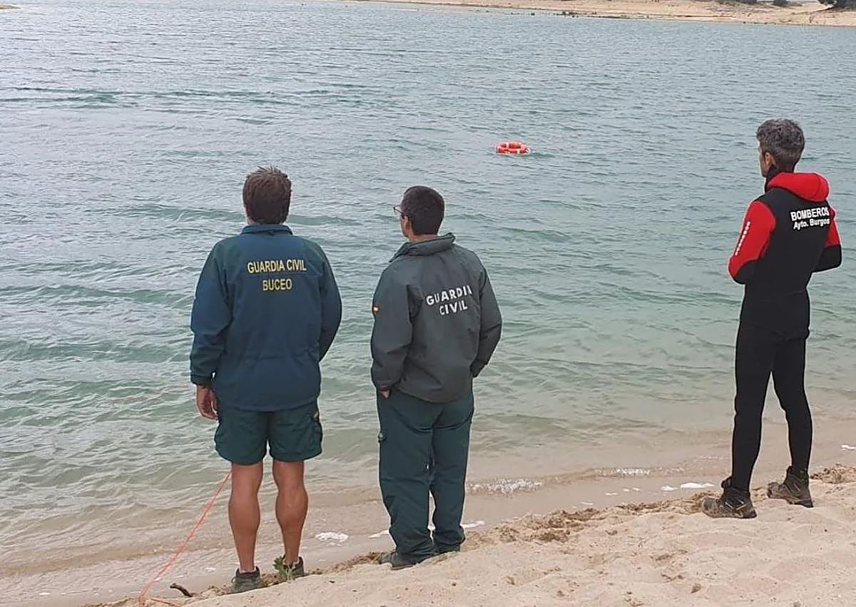 Imagen secundaria 1 - Imágenes del operativo de búsqueda. 