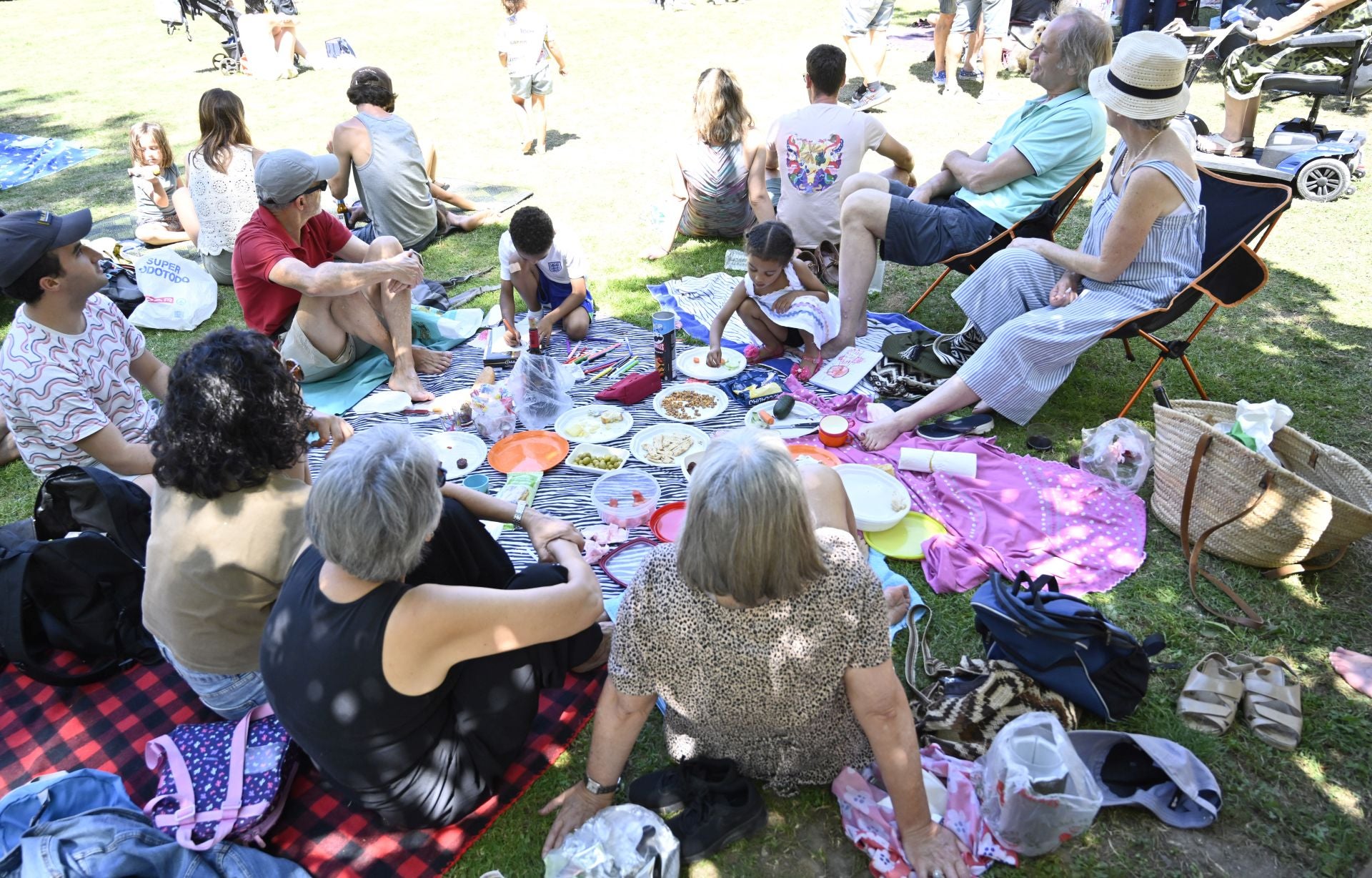 Buen ambiente en el arranque de Glad is the Day