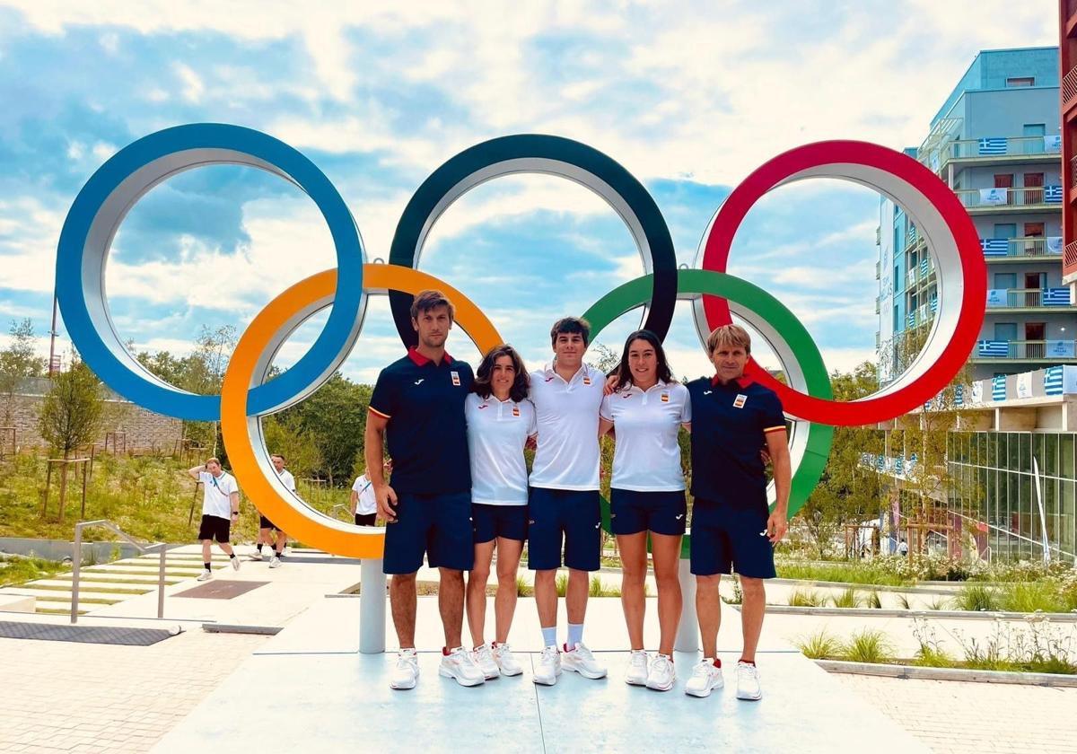 Maialen Chourraut, Pau Etxaniz y Miren Lazkano, en París.