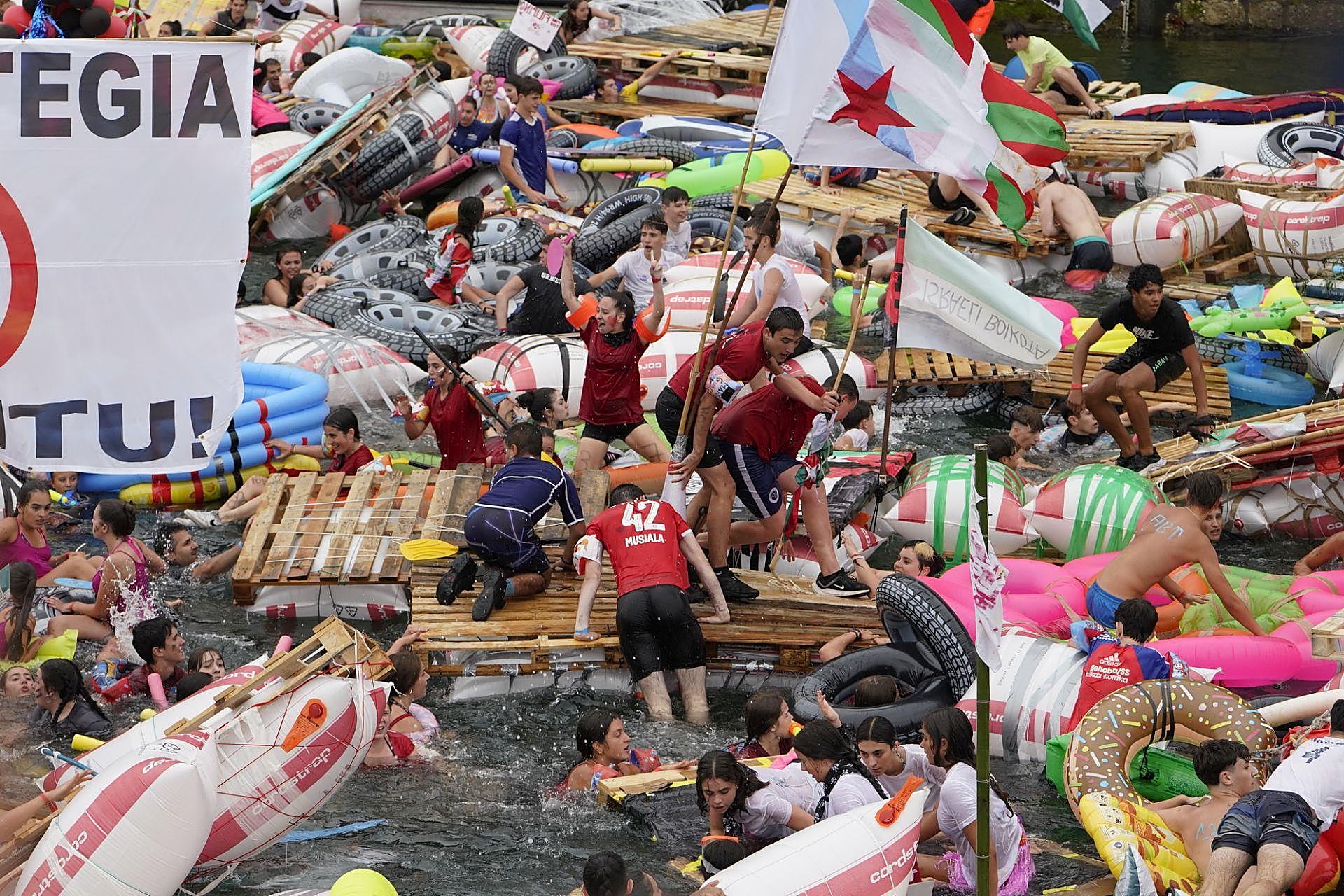 Las mejores imágenes del Abordaje Pirata