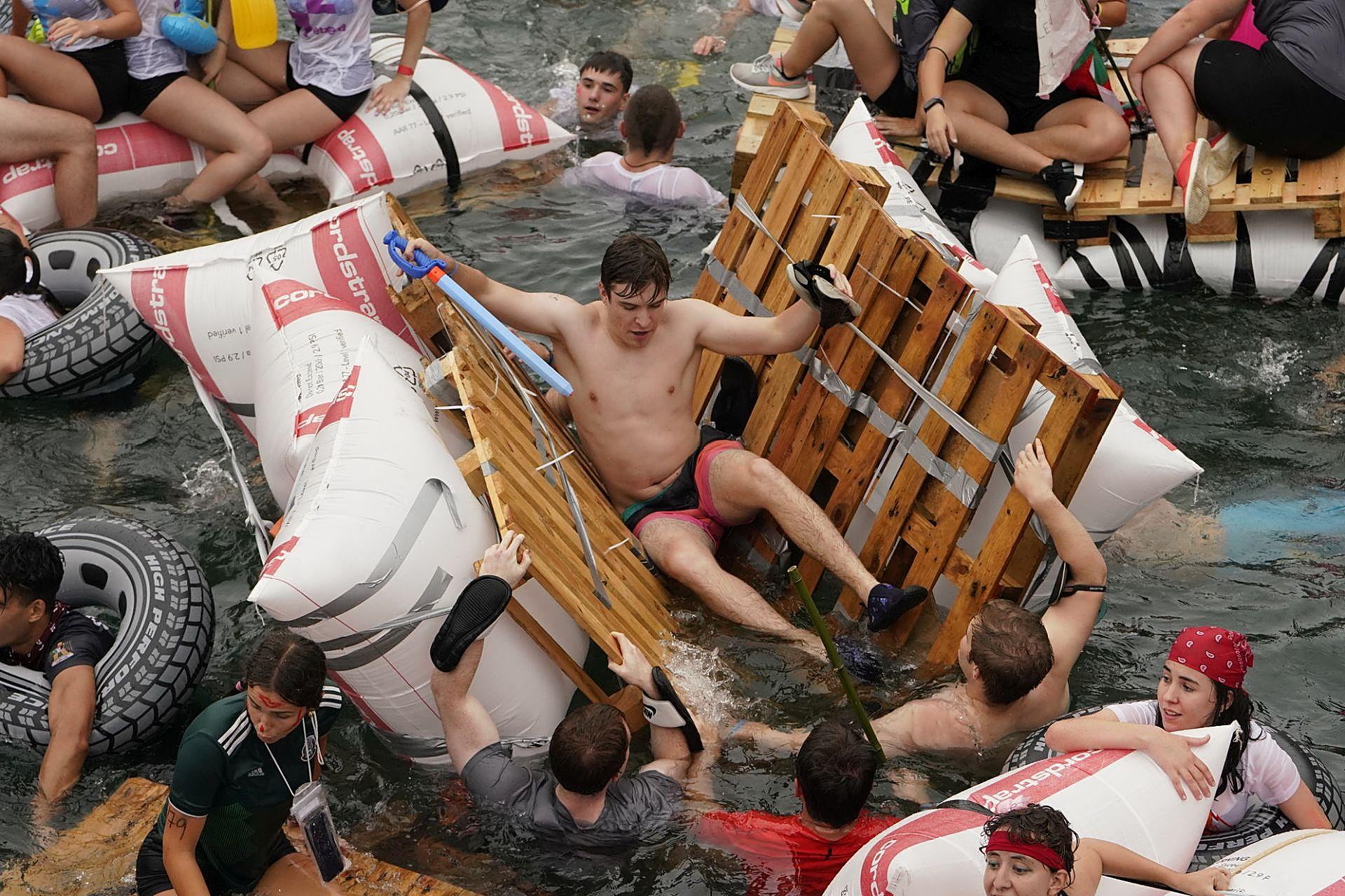 Las mejores imágenes del Abordaje Pirata