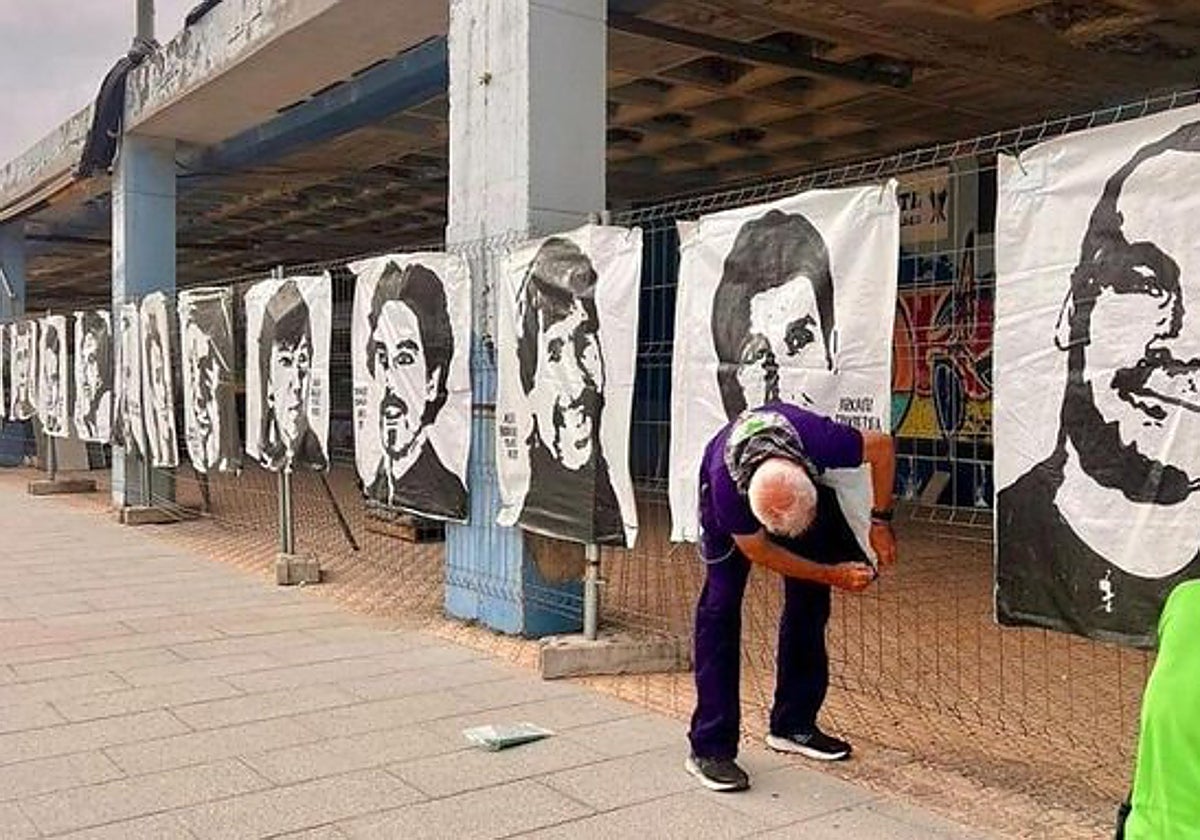Fotografías de miembros de ETA condenados exhibidas en Plentzia.