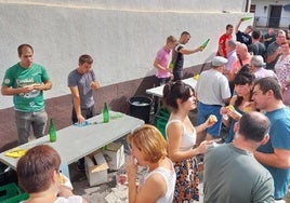 El buen ambiente preside cada año las actividades organizadas en Santiagomendi el día de la Virgen.