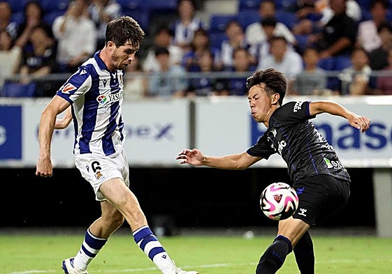 Aritz apunta a titular este domingo en el debut liguero de la Real ante el Rayo Vallecano.