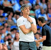 Imanol: «Hemos regalado dos goles en saques de banda a favor»