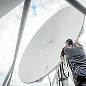 El primer satélite vasco ya transmite los primeros datos y ratifica el éxito de la misión