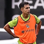 La gran ovación a Martin Zubimendi en el Reale Arena