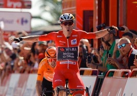 Van Aert se impone al sprint en la tercera etapa de la Vuelta.